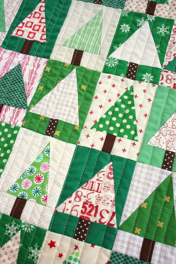 zigzag-christmas-tree-quilt-pattern-pdf